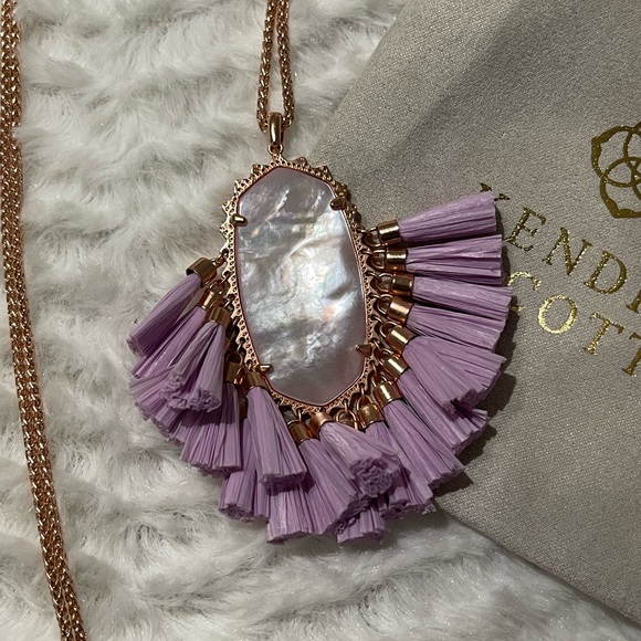 Kendra Scott Rose Gold Betsy Tassel Necklace in Iridescent Lilac Mother of Pearl - Picture 5 of 6